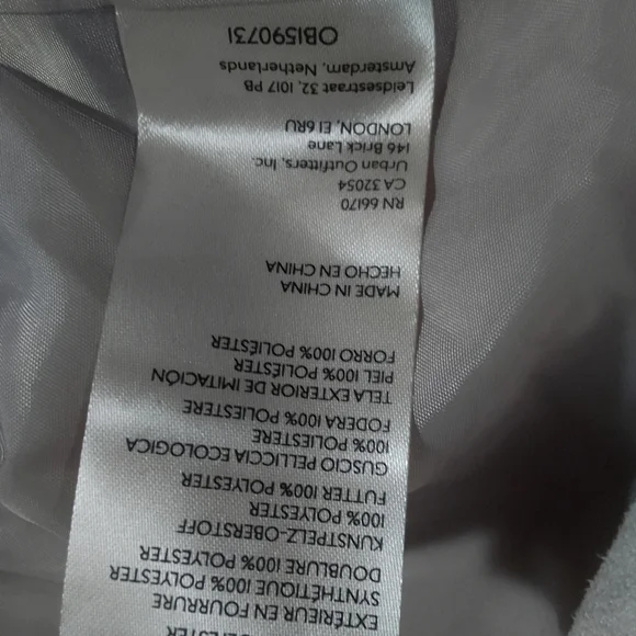 Anthropologie Cream Faux Fur Teddy Jacket Size XXS Faux Fur And Polyester Fabri - Picture 12 of 12